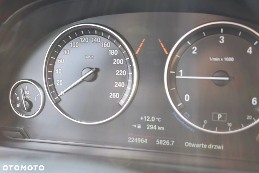 BMW X5 xDrive25d - 11