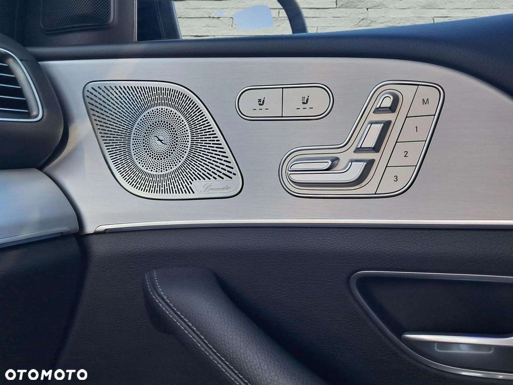 Mercedes-Benz GLS - 16
