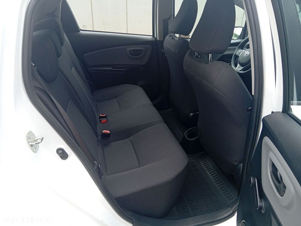 Toyota Yaris - 11