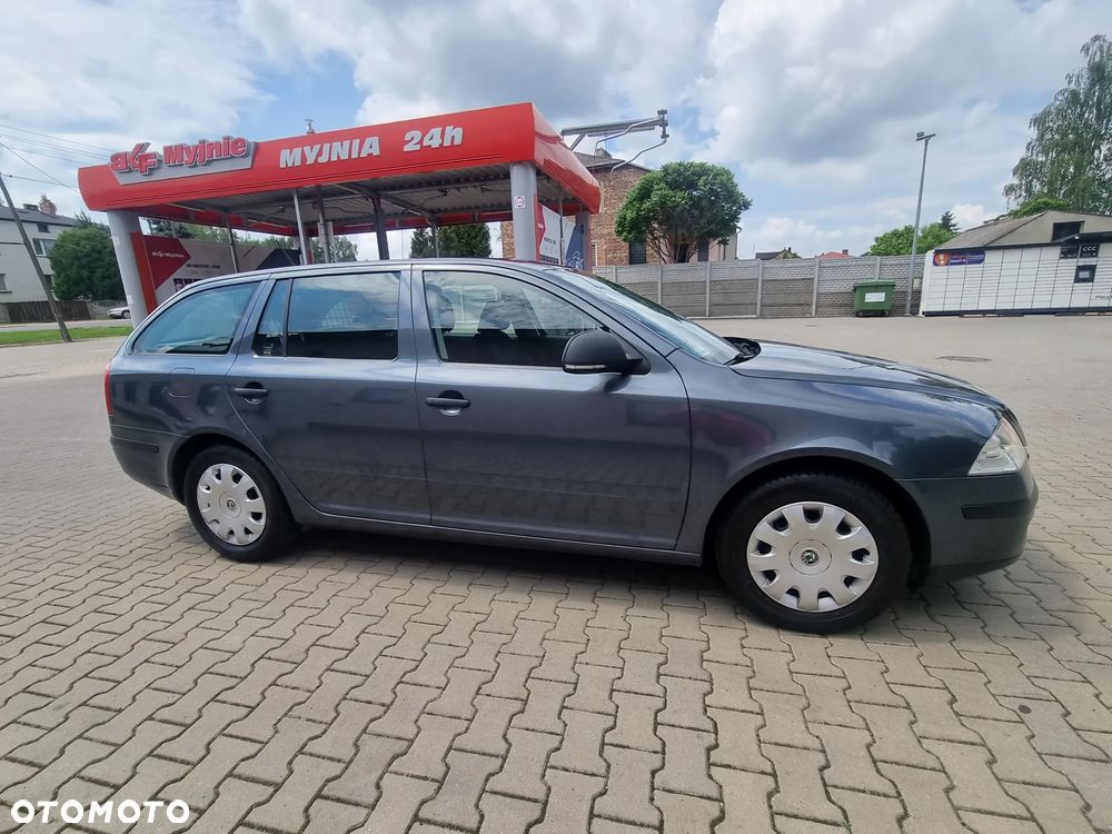 Skoda Octavia 1.6 Ambiente EU5 - 12