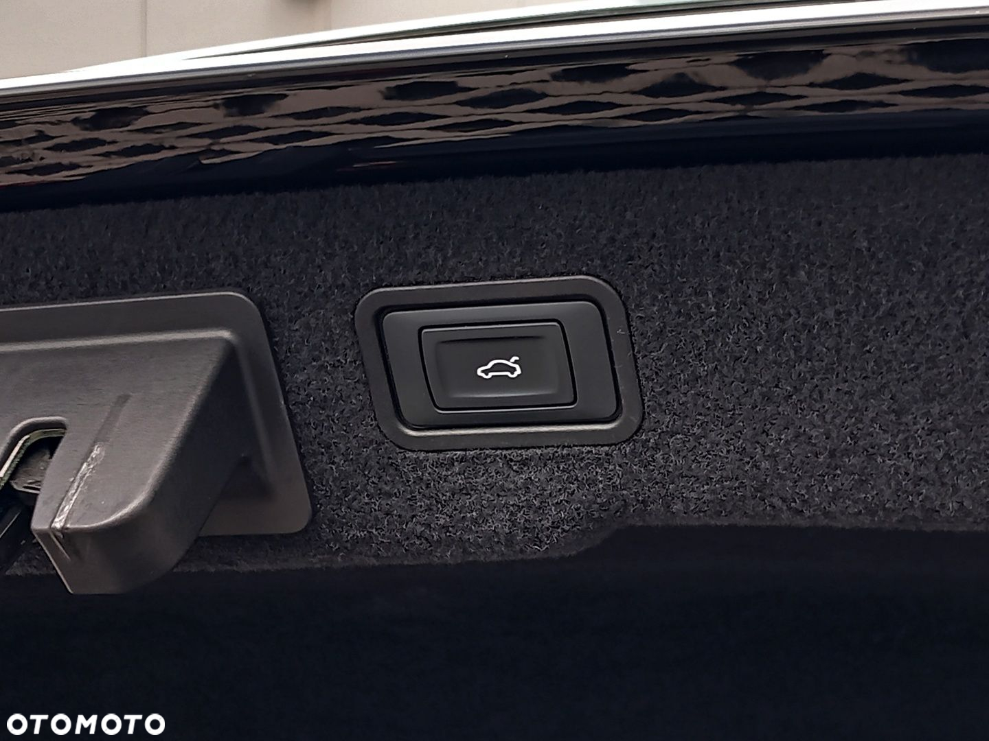 Audi A8 - 9