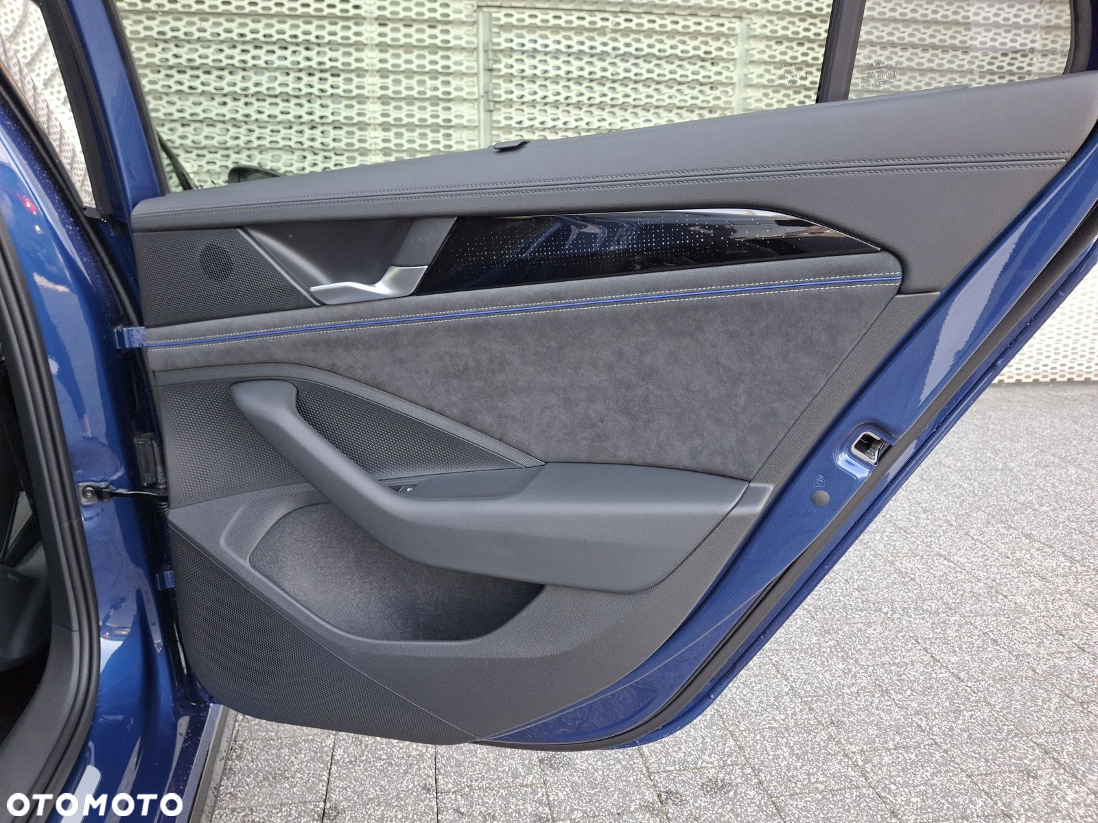 Volkswagen Passat - 17