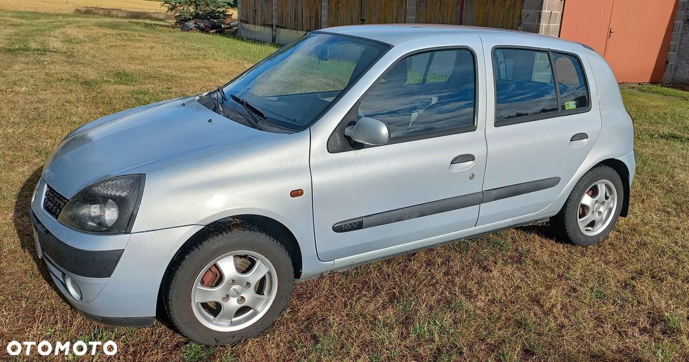 Renault Clio - 1