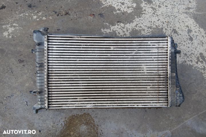 Intercooler 1K0145803Q 0281002399 038906051B 1K0145803Q 0281002399 03 - 2