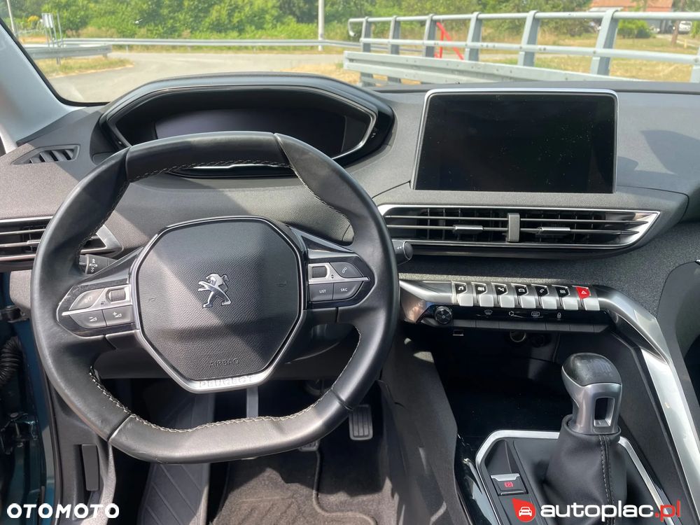 Peugeot 5008 - 17