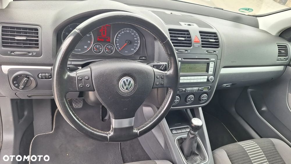 Volkswagen Golf 1.6 Trendline - 23