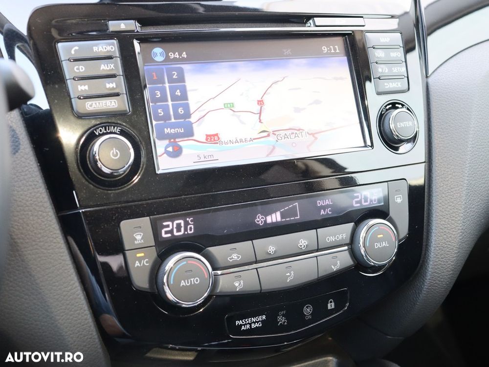 Nissan Qashqai 1.5 DCI Start/Stop Tekna - 24