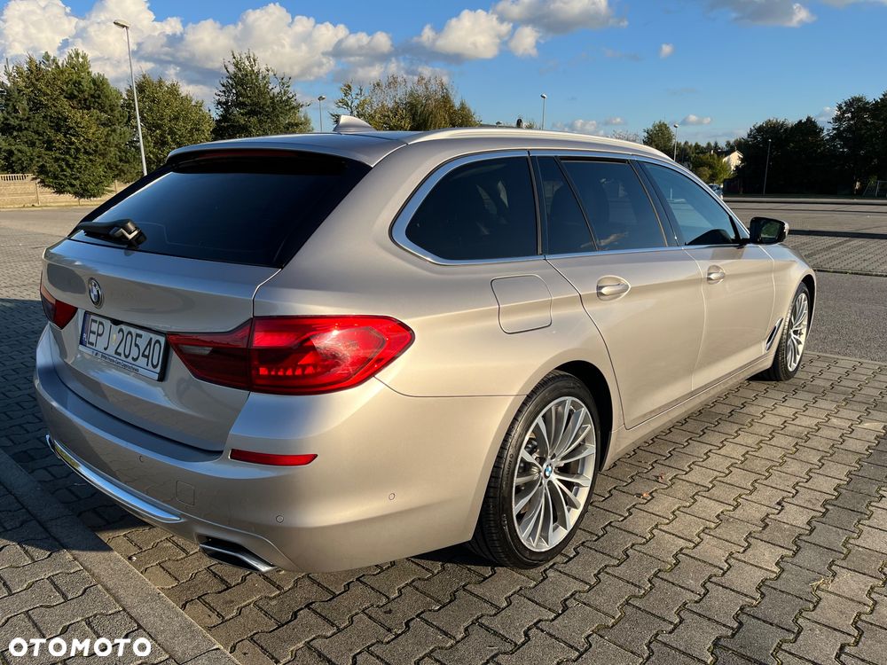 BMW Seria 5 540i xDrive GPF Luxury Line - 4