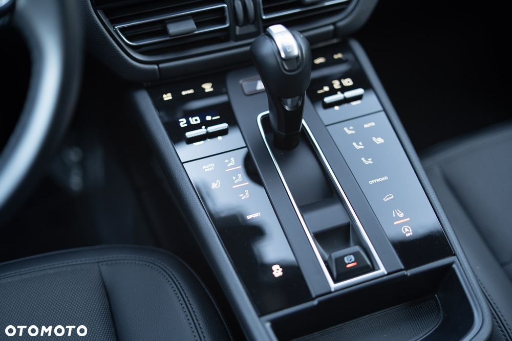 Porsche Macan Standard - 15