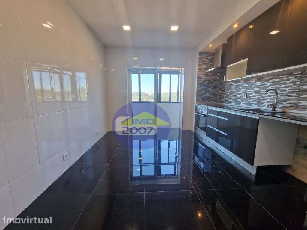 Apartamento T3 em Paços de Brandão - Grande imagem: 4/29
