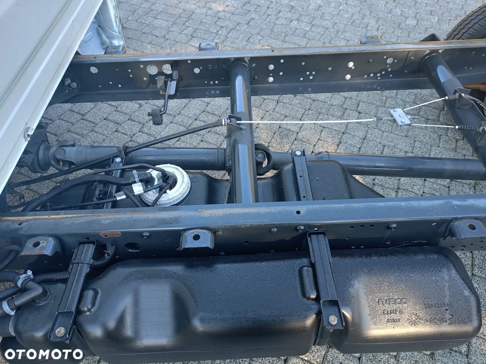 Iveco DAILY 35C14V  HI-MATIC - 7