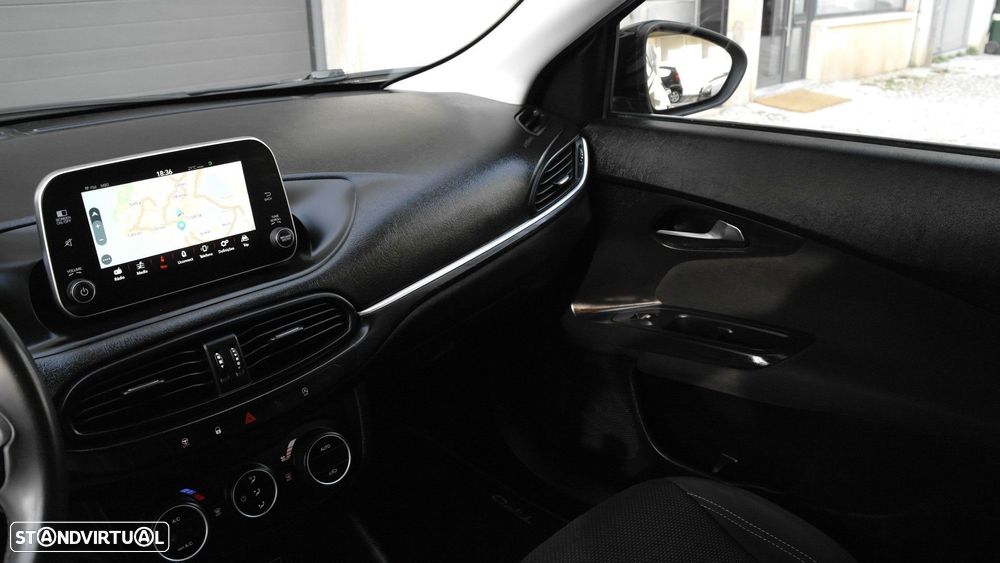 Fiat Tipo Station Wagon 1.3 M-Jet Easy - 44