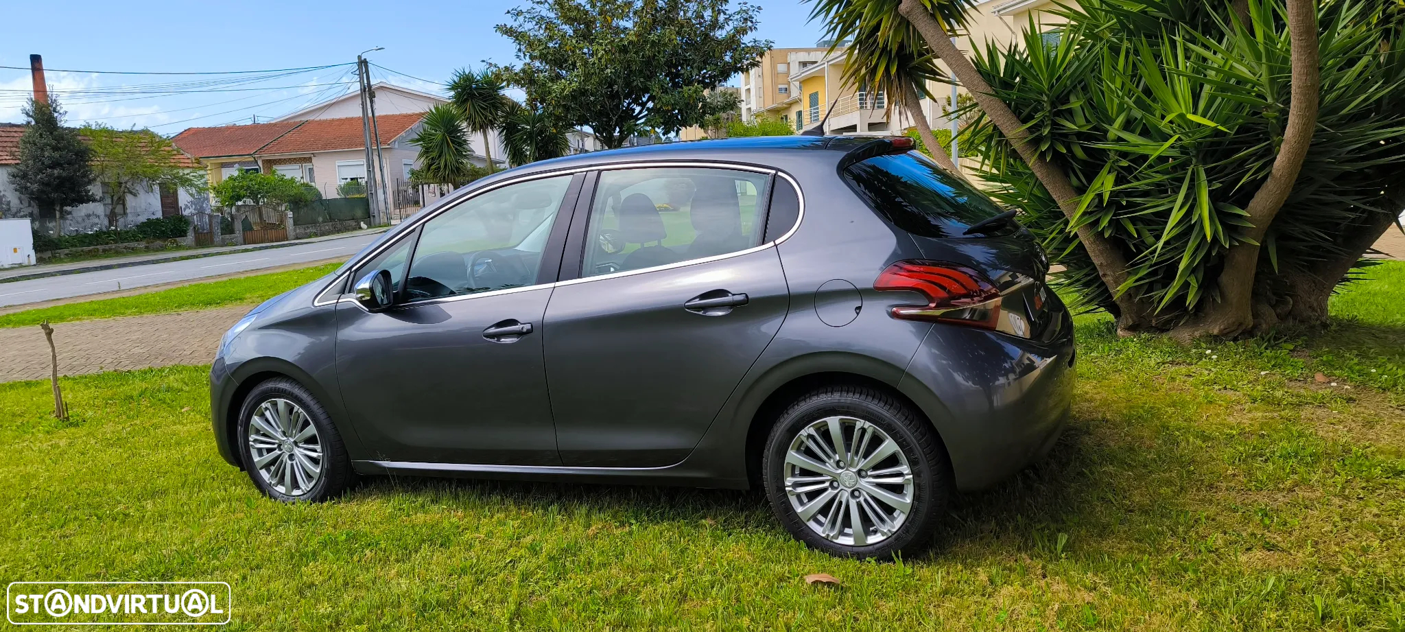 Peugeot 208 1.2 PureTech Style - 5