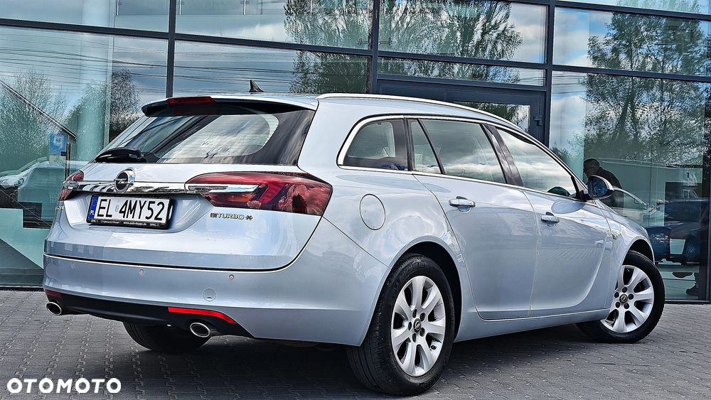 Opel Insignia - 10