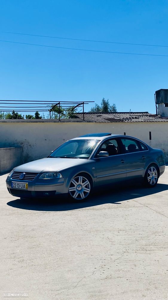 VW Passat 1.9 TDi Highline - 2