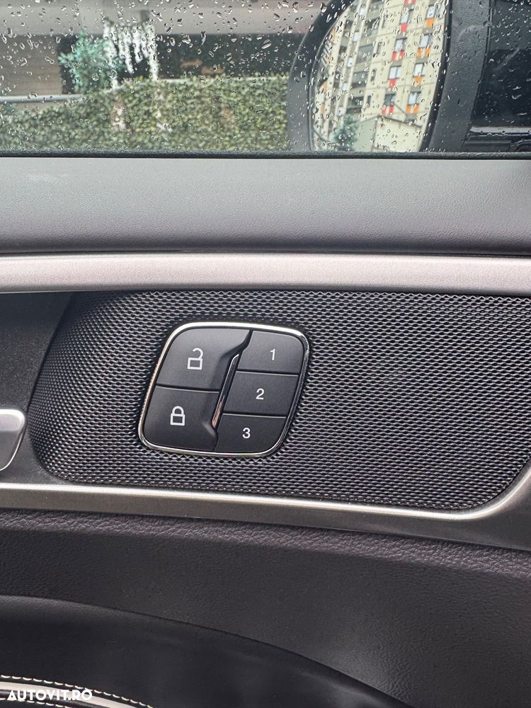 Ford Mondeo 2.0 HEV Vignale - 10