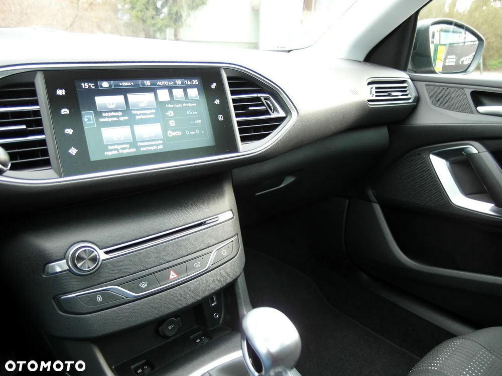 Peugeot 308 PureTech 130 Stop & Start Allure - 29