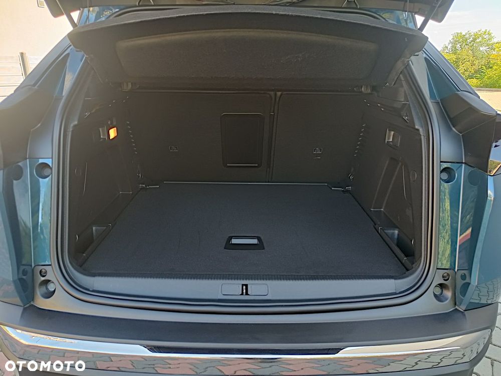 Peugeot 3008 PureTech 130 Stop & Start GPF Allure Pack - 28