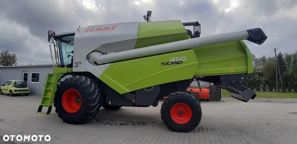 Claas Tucano 450 - 10