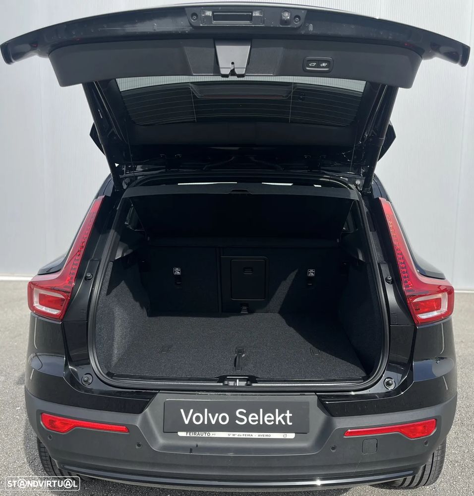 Volvo XC 40 2.0 B3 Black Edition - 13