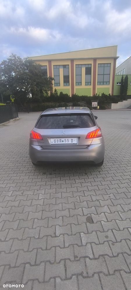 Peugeot 308 BlueHDi 130 Black Edition - 4
