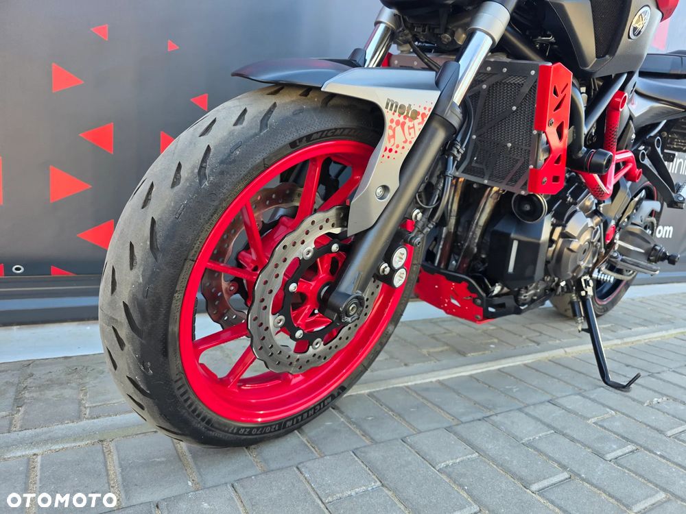 Yamaha MT - 12