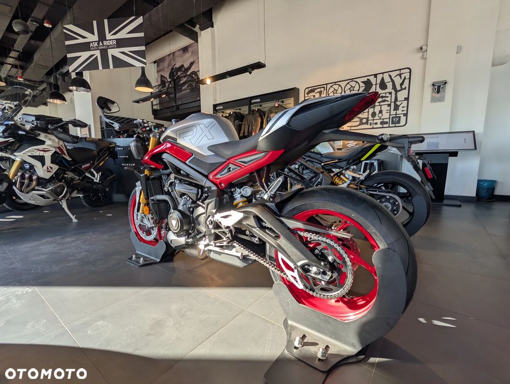 Triumph Street Triple - 6