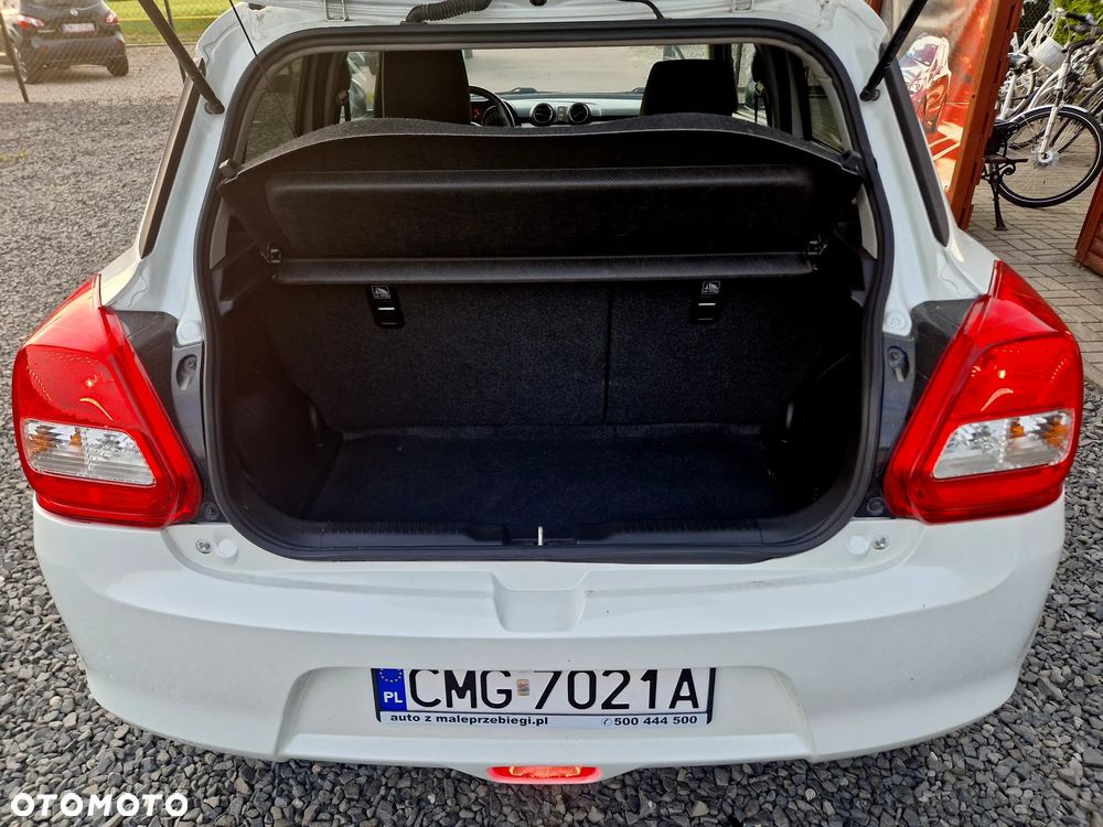 Suzuki Swift 1.2 Premium Plus - 13