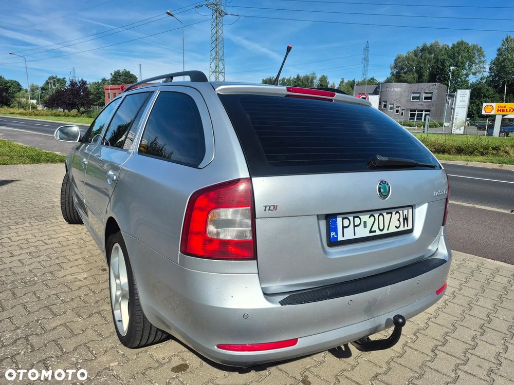 Skoda Octavia 2.0 TDI DPF Ambiente - 16