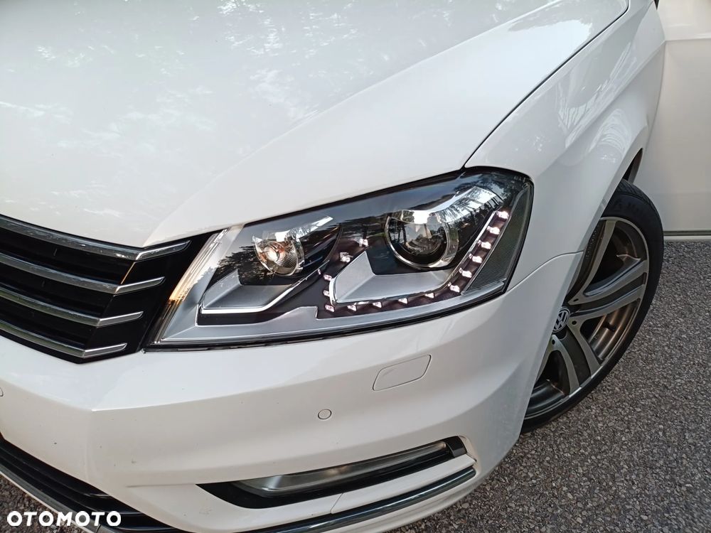 Volkswagen Passat 2.0 TDI Highline R-Style DSG - 31