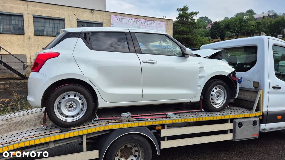 Suzuki Swift 1.2 Dualjet SHVS Premium Plus - 3