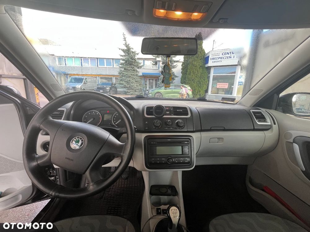 Skoda Fabia - 11