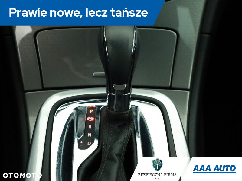Opel Insignia - 12