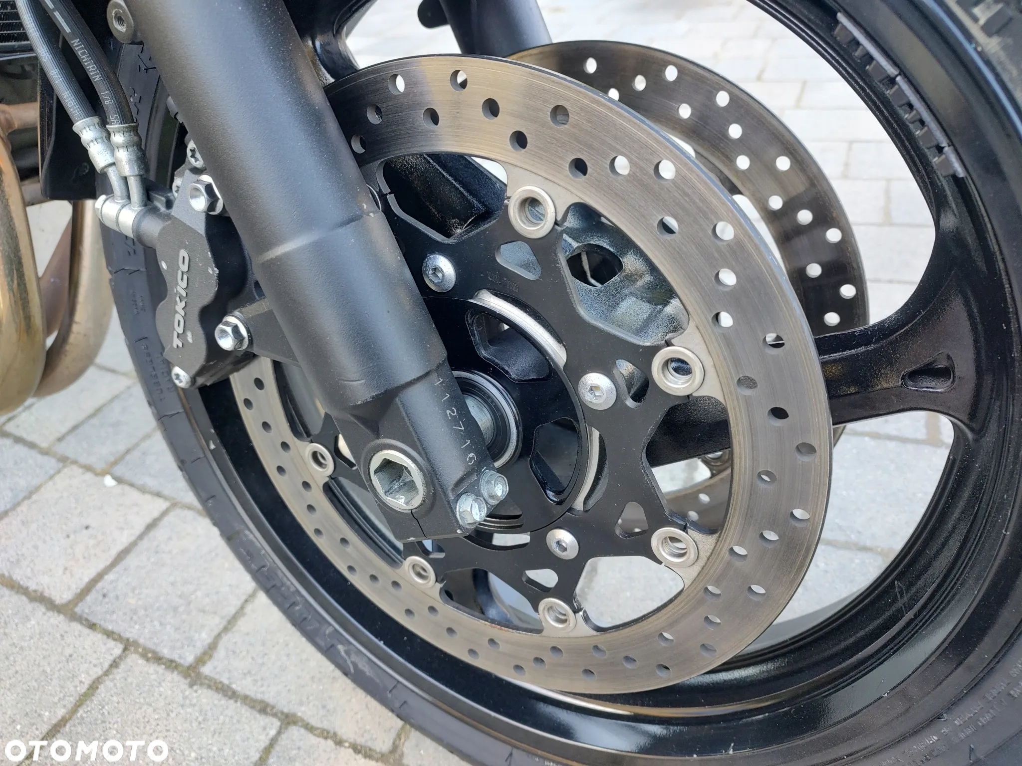 Suzuki GSR - 15