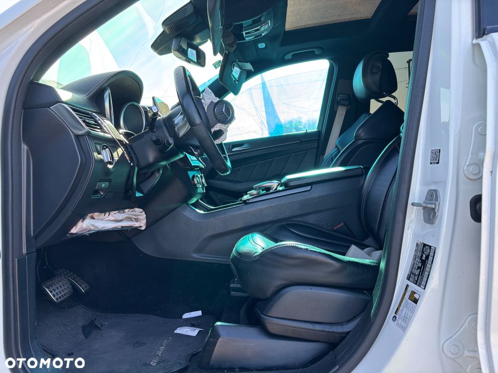 Mercedes-Benz GLE - 14