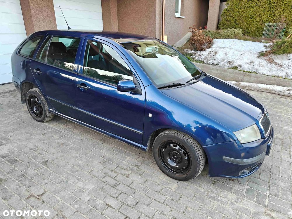 Skoda Fabia 1.4 16V Ambiente + - 5