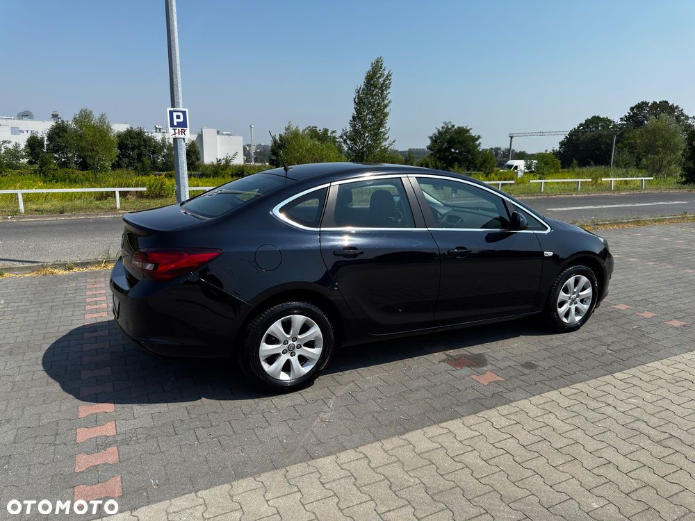 Opel Astra 1.6 EU6 - 6
