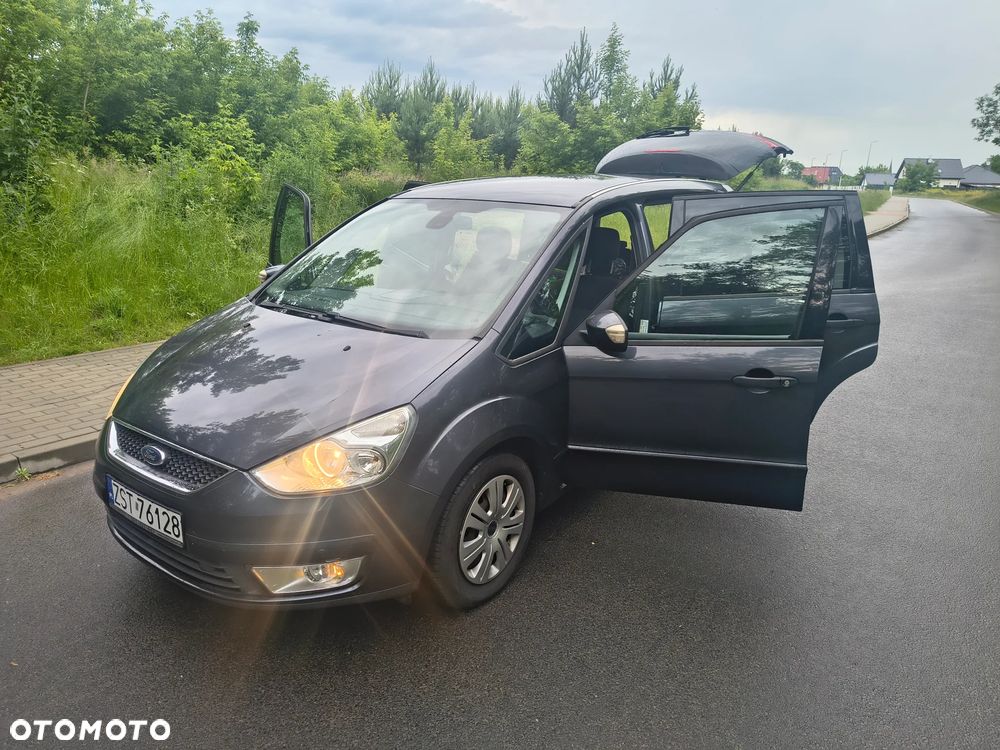 Ford Galaxy 2.0 TDCi Titanium - 18