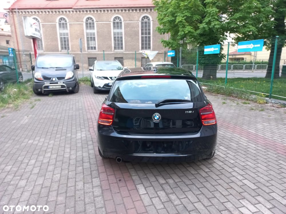 BMW Seria 1 118i - 15