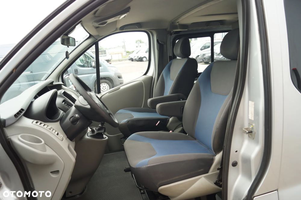 Renault Trafic - 18