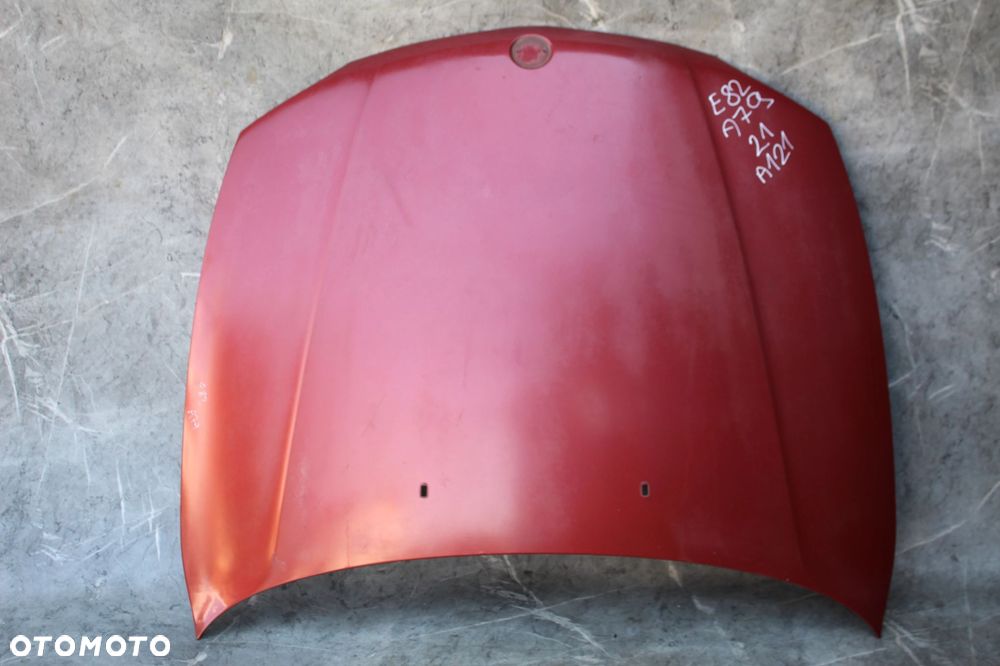 MASKA POKRYWA SILNIKA BMW E81 E82 E87 E88 A79 SEDONA RED