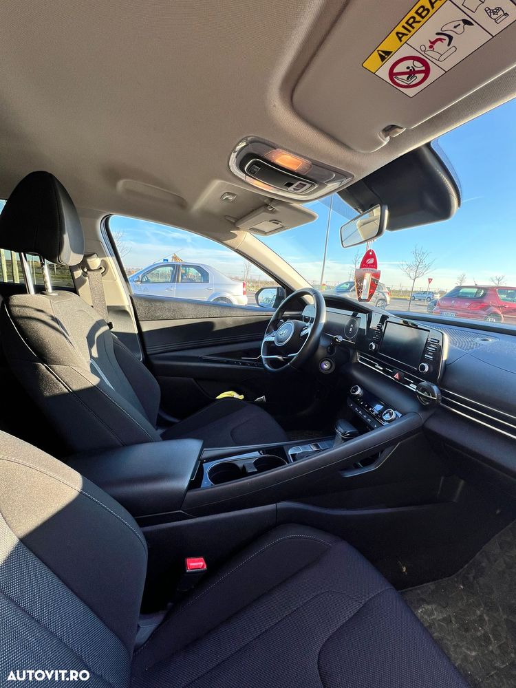 Hyundai Elantra 1.6 l 123 CP CVT Comfort - 10