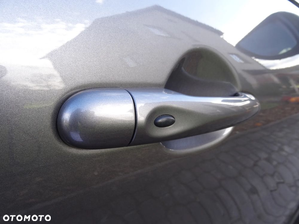 Renault Captur 0.9 Energy TCe Intens EU6 - 32