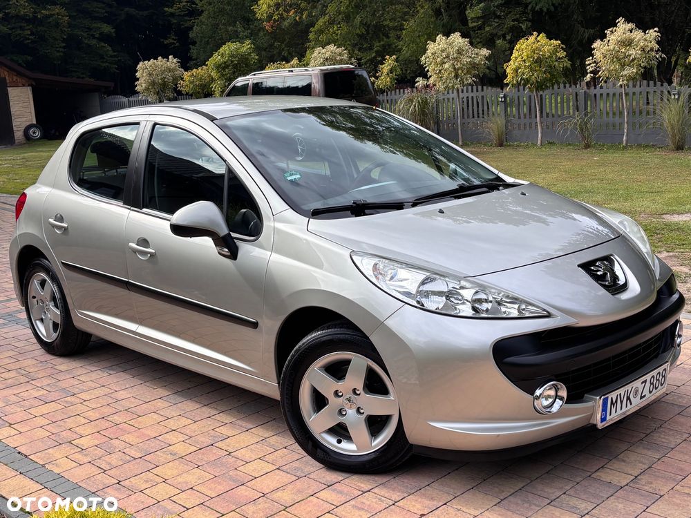 Peugeot 207 75 Urban Move - 11