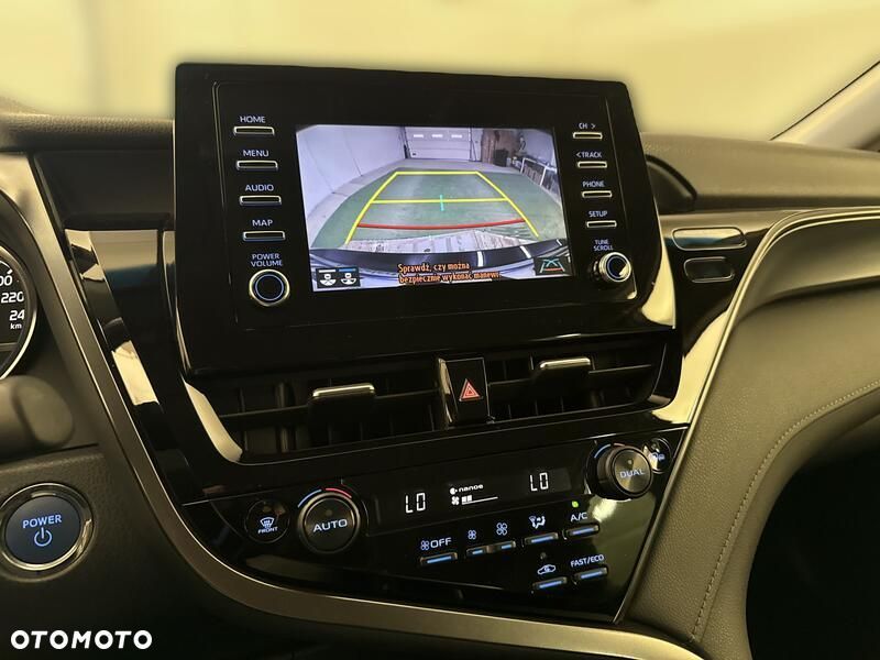 Toyota Camry 2.5 Hybrid Comfort CVT - 17