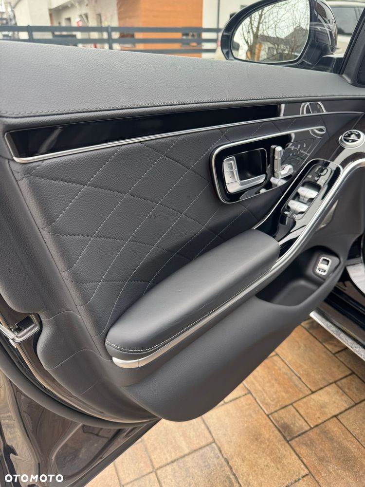 Mercedes-Benz Klasa S 500 4Matic L 9G-TRONIC - 15