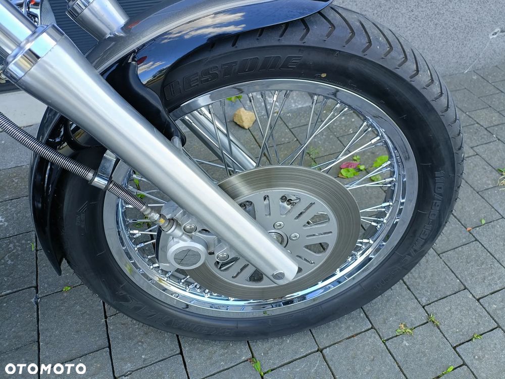 Suzuki Intruder - 5
