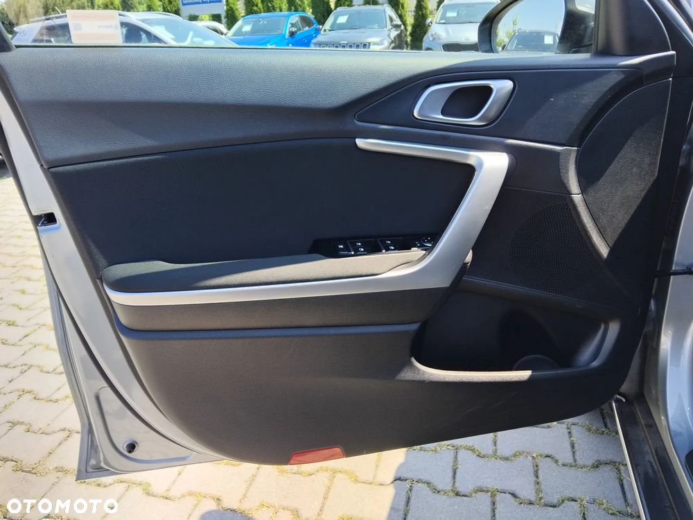 Kia XCeed 1.5 T-GDI M DCT - 11