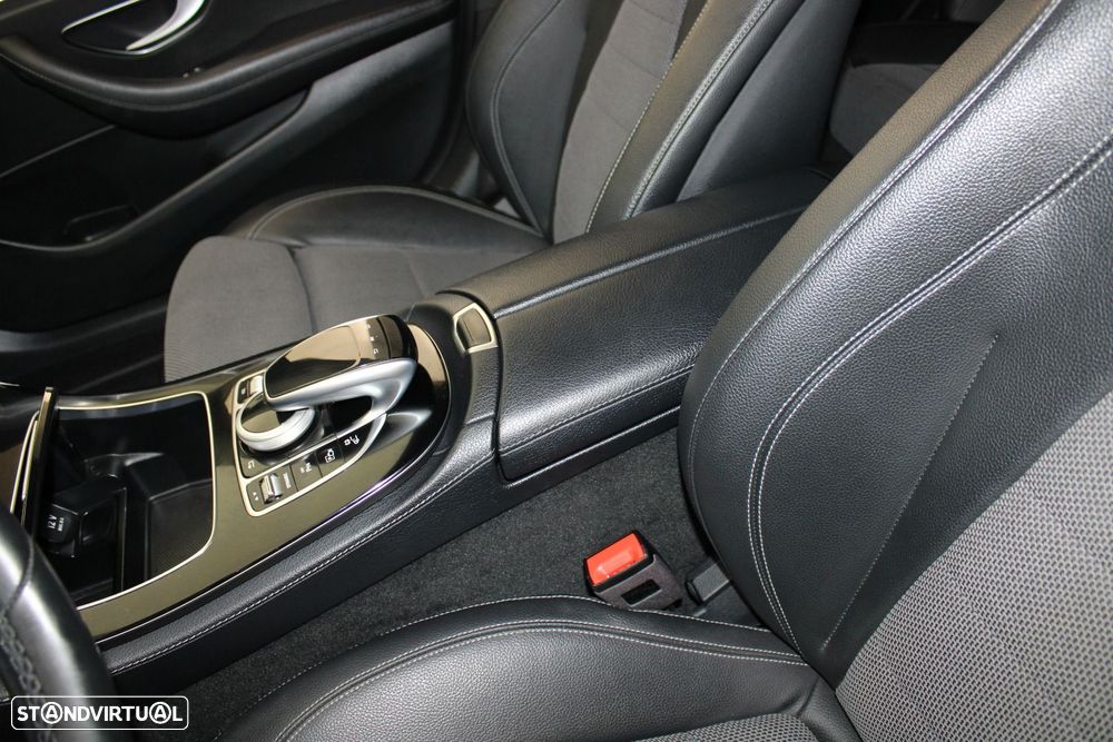 Mercedes-Benz E 300 de Avantgarde - 32