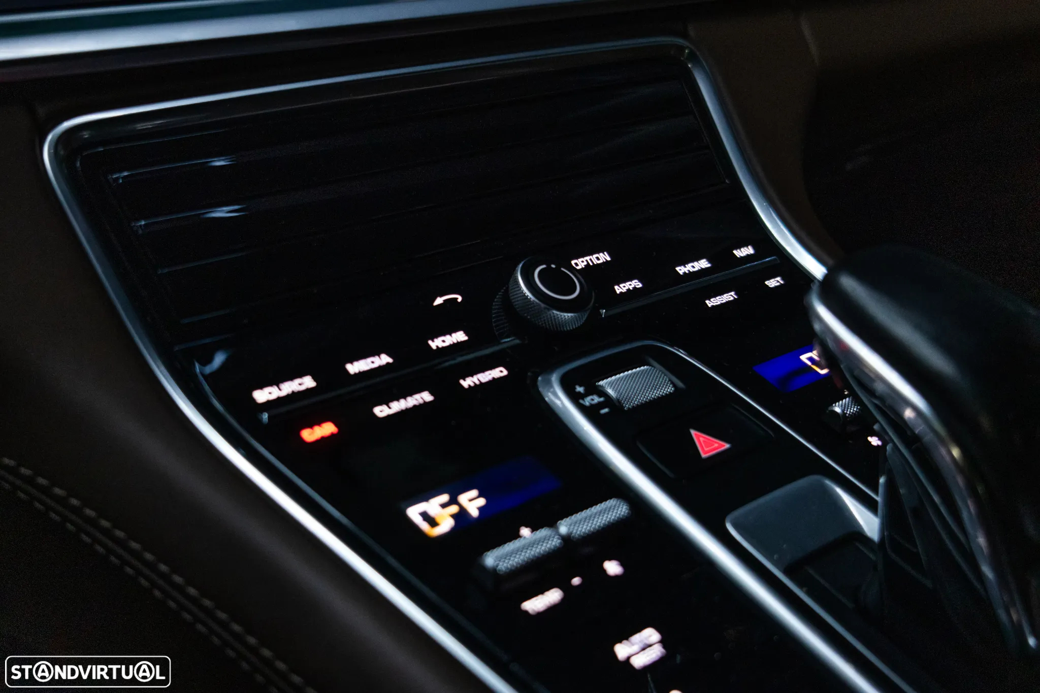 Porsche Panamera 4 E-Hybrid - 21